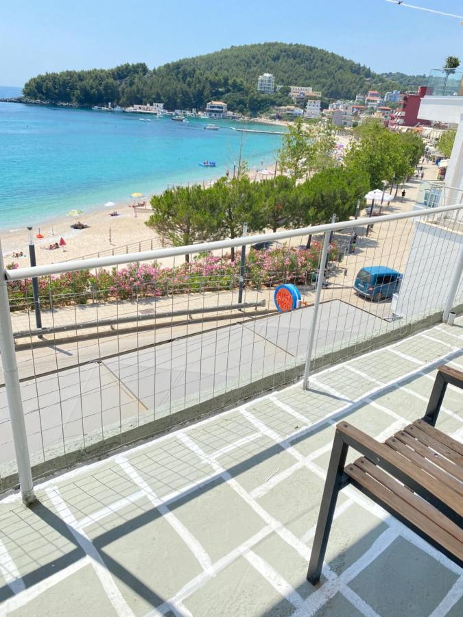 Veronika'S Apartment Himare Esterno foto